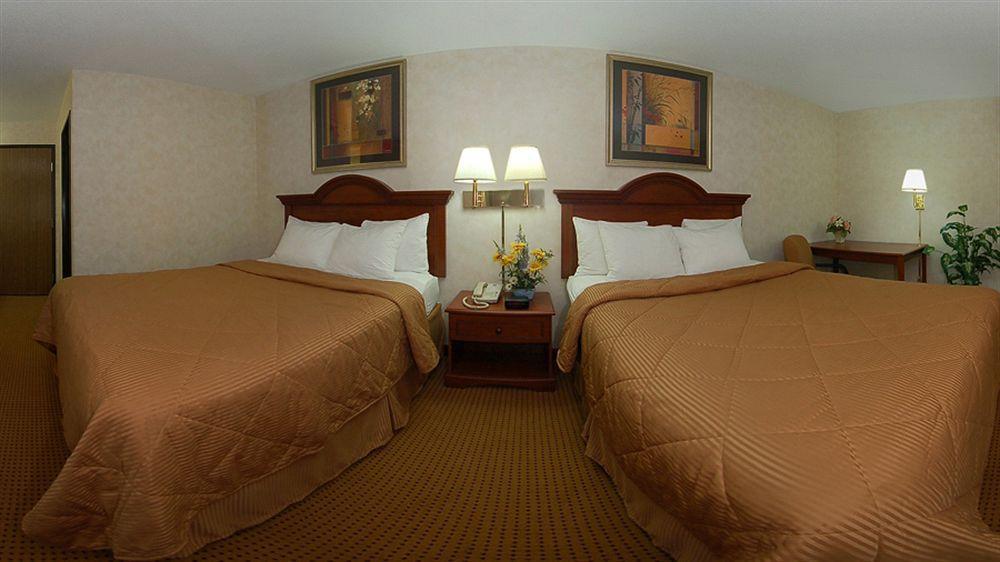 Comfort Inn Traverse City Exterior foto