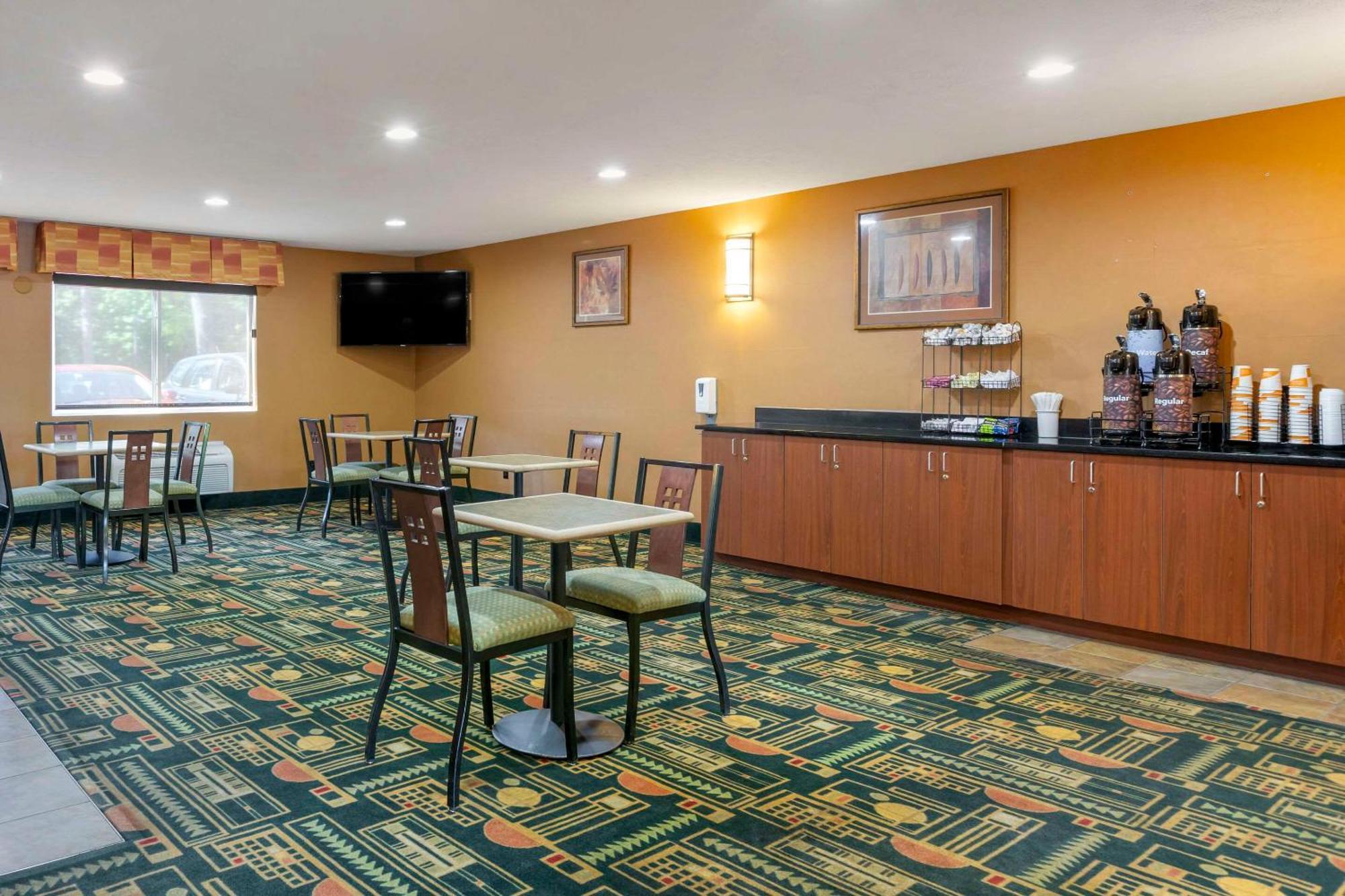 Comfort Inn Traverse City Exterior foto